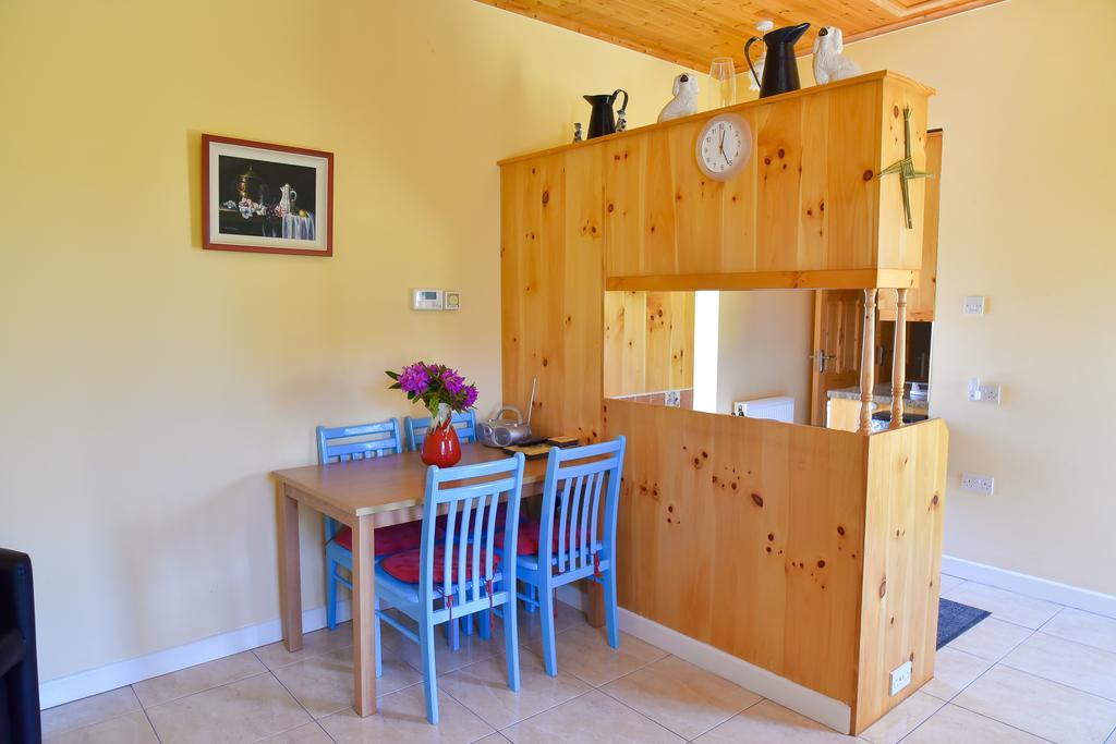 Achill Cottages Achill Sound Exteriör bild